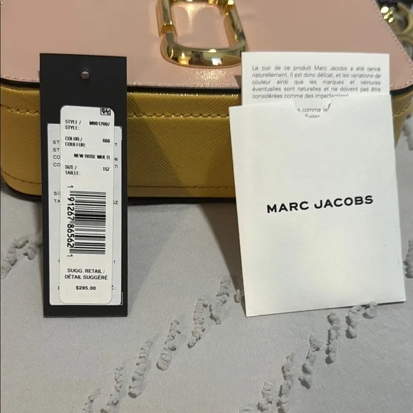 Marc Jacobs Pink and Gold Crossbody Bag with Gold Accents - Picture 2 of 10